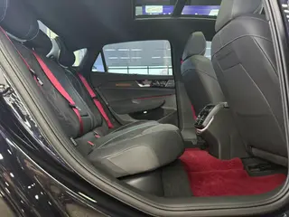 Volkswagen Passat 2026 Pro 380TSI Version Star Dragon intérieur photo 17 Volkswagen Passat 2026 Pro 380TSI Version Star Dragon intérieur photo 17