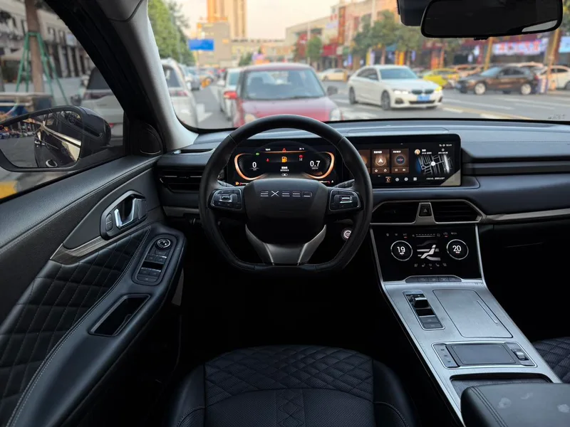 Exeed Lingyun 2021 1.6T Two-Elabel Star Edition interior photo 13
