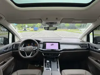 Volkswagen Viloran 2022 380TSI Zunchi версия интерьер фото 11 Volkswagen Viloran 2022 380TSI Zunchi версия интерьер фото 11