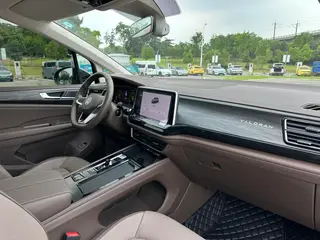 Volkswagen Viloran 2022 380TSI Zunchi версия интерьер фото 15 Volkswagen Viloran 2022 380TSI Zunchi версия интерьер фото 15