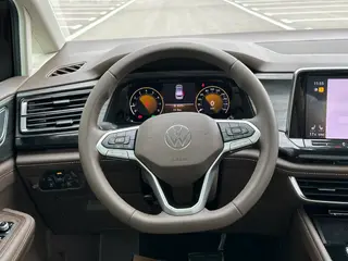 Volkswagen Viloran 2022 380TSI Zunchi версия интерьер фото 16 Volkswagen Viloran 2022 380TSI Zunchi версия интерьер фото 16