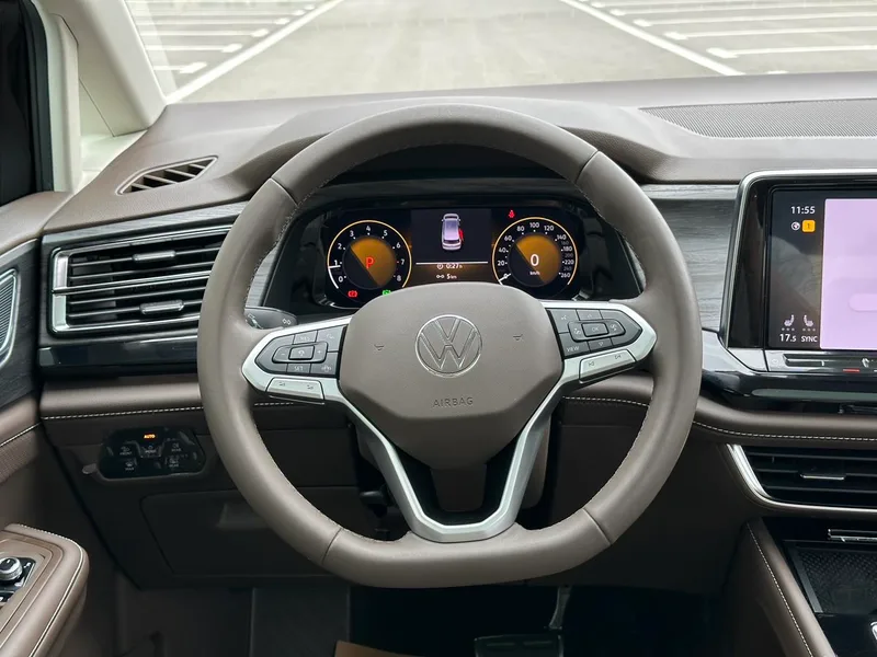 Volkswagen Viloran 2022 380TSI Zunchi версия интерьер фото 16 Volkswagen Viloran 2022 380TSI Zunchi версия интерьер фото 16