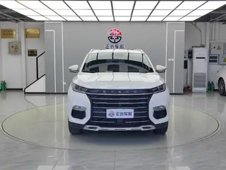 Exeed Lingyun 2020 1.6T Two-Drive Star Edition exterior photo 2