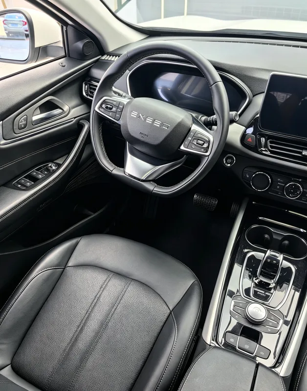Exeed Lingyun 2020 1.6T Two-Drive Star Edition exterior photo 5