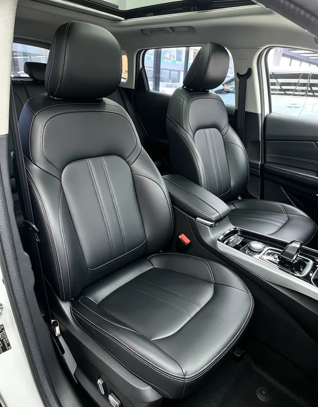 Exeed Lingyun 2020 1.6T Two-Drive Star Edition exterior photo 8