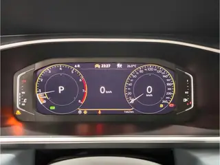 Volkswagen Tharu 2024 300TSI Ежемесячная версия с двумя приводами интерьер фото 10 Volkswagen Tharu 2024 300TSI Ежемесячная версия с двумя приводами интерьер фото 10