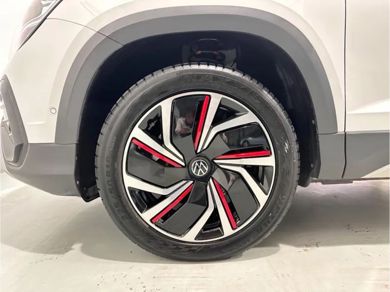 Volkswagen Tharu 2024 300TSI Ежемесячная версия с двумя приводами интерьер фото 14 Volkswagen Tharu 2024 300TSI Ежемесячная версия с двумя приводами интерьер фото 14