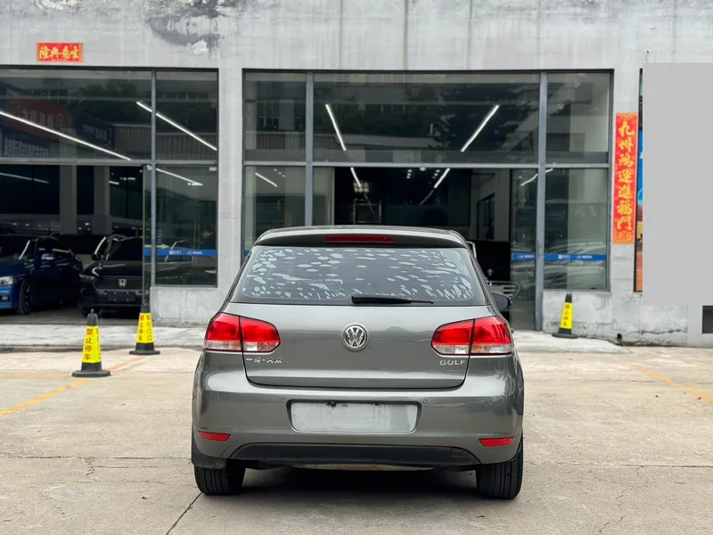 Volkswagen Golf 2012 1.6 Manual Comfort interior photo 13 Volkswagen Golf 2012 1.6 Manual Comfort interior photo 13