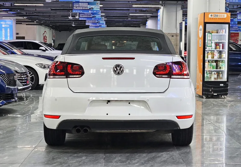 Volkswagen Golf 2012 1.4TSI Confortable décapotable extérieur photo 7 Volkswagen Golf 2012 1.4TSI Confortable décapotable extérieur photo 7