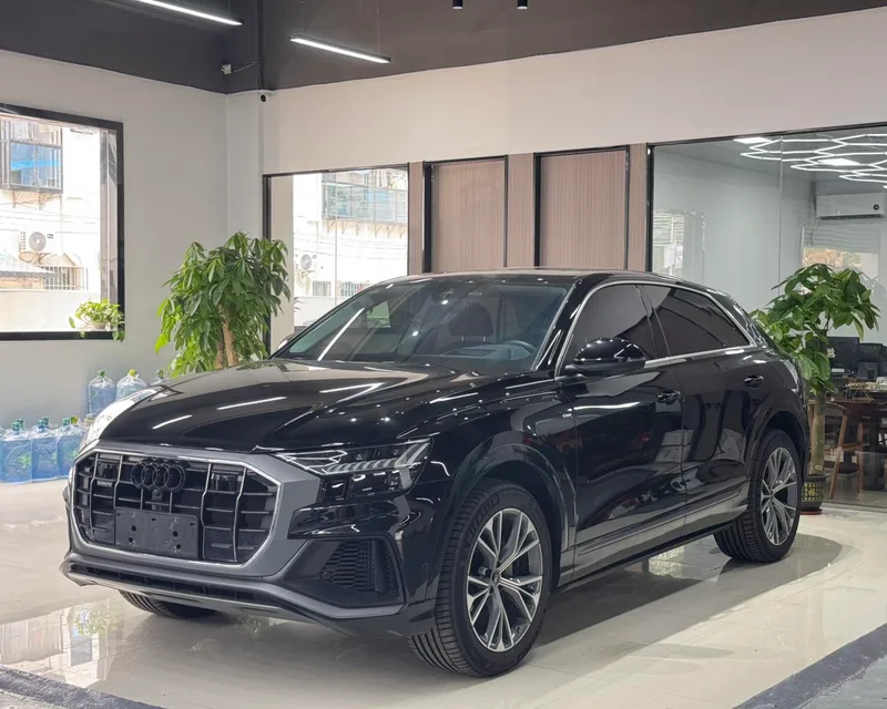 Audi Q8 2024 55 TFSI Deluxe Dynamic exterior photo 1 Audi Q8 2024 55 TFSI Deluxe Dynamic exterior photo 1