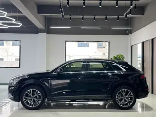 Audi Q8 2024 55 TFSI Deluxe Dynamic exterior photo 3 Audi Q8 2024 55 TFSI Deluxe Dynamic exterior photo 3