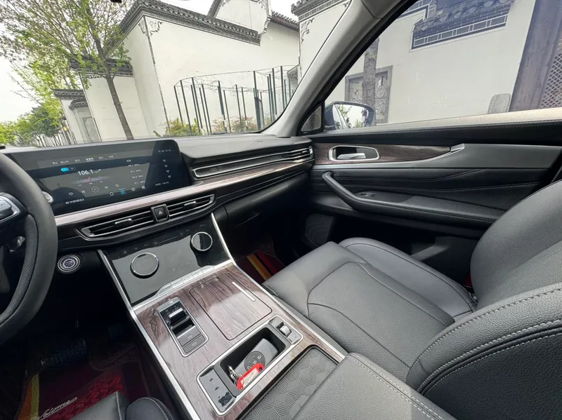 Exeed VX 2021 400T Four-wheel drive star shine Pro version interior photo 12 Exeed VX 2021 400T Four-wheel drive star shine Pro version interior photo 12