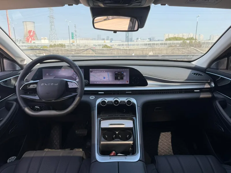 Exeed Lingyun 2025 300T Two-Elabel Star Edition interior photo 11 Exeed Lingyun 2025 300T Two-Elabel Star Edition interior photo 11