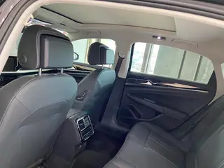 Volkswagen Passat 2025 Pro 380TSI Edición Starry Sky Dragon interior foto 14 Volkswagen Passat 2025 Pro 380TSI Edición Starry Sky Dragon interior foto 14