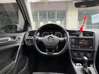 Volkswagen Golf 2019 280TSI DSG Luxury type Country VI interior photo 10 Volkswagen Golf 2019 280TSI DSG Luxury type Country VI interior photo 10