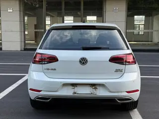 Volkswagen Golf 2019 280TSI DSG Luxury type Country VI interior photo 12 Volkswagen Golf 2019 280TSI DSG Luxury type Country VI interior photo 12