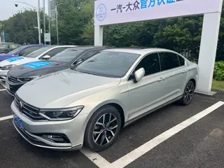 Volkswagen Magotan 2020 330TSI DSG Leading Type exterior photo 1 Volkswagen Magotan 2020 330TSI DSG Leading Type exterior photo 1