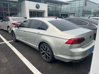 Volkswagen Magotan 2020 330TSI DSG Leading Type interior photo 6 Volkswagen Magotan 2020 330TSI DSG Leading Type interior photo 6