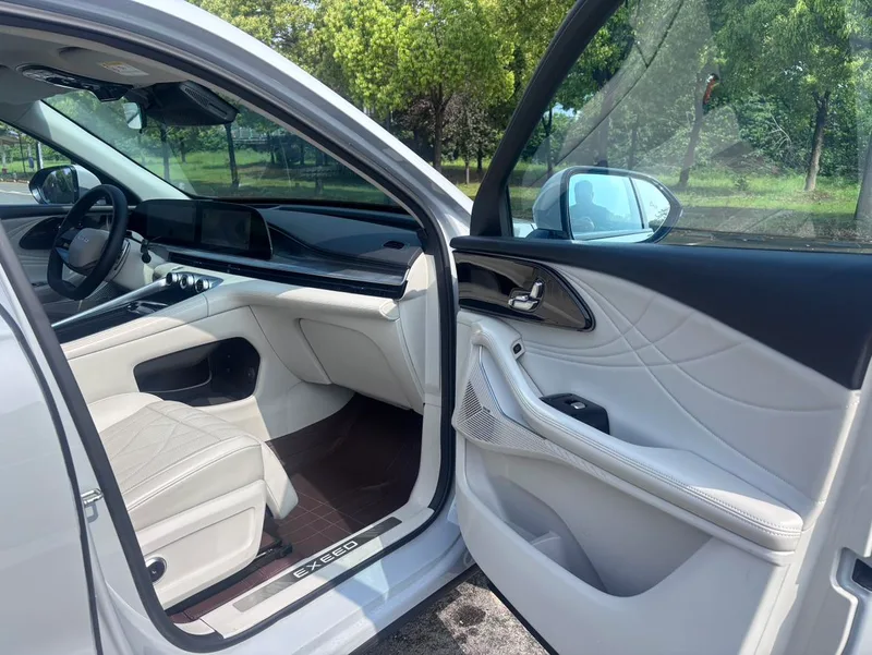 Exeed RX 2023 400T Four-wheel drive luxury edition interior photo 7 Exeed RX 2023 400T Four-wheel drive luxury edition interior photo 7