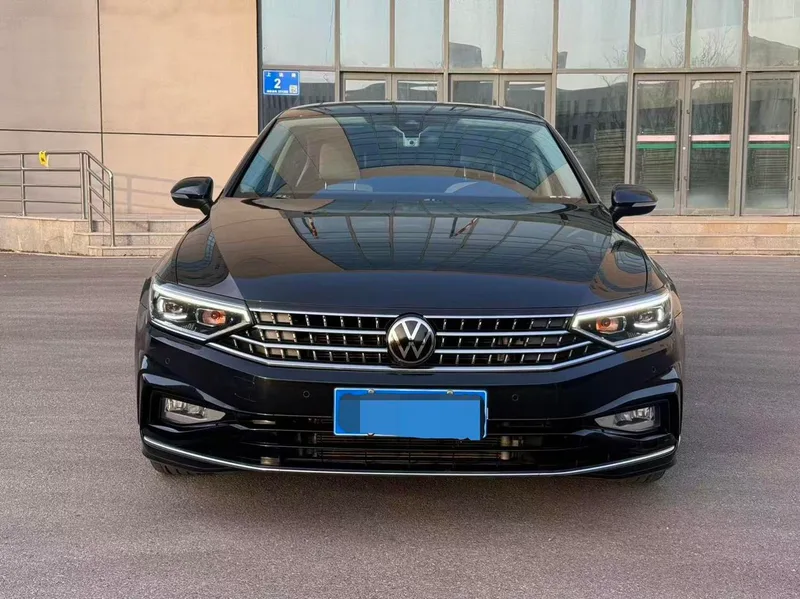 Volkswagen Magotan 2023 200 Ten thousand commemorative edition 330TSI DSG Leading Type exterior photo 3 Volkswagen Magotan 2023 200 Ten thousand commemorative edition 330TSI DSG Leading Type exterior photo 3