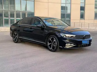Volkswagen Magotan 2023 200 Ten thousand commemorative edition 330TSI DSG Leading Type exterior photo 4 Volkswagen Magotan 2023 200 Ten thousand commemorative edition 330TSI DSG Leading Type exterior photo 4