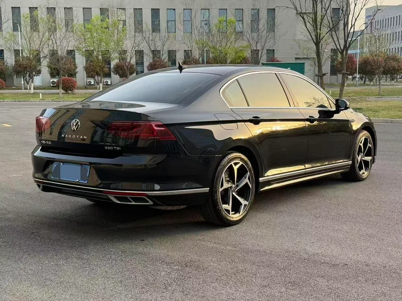 Volkswagen Magotan 2023 200 Ten thousand commemorative edition 330TSI DSG Leading Type exterior photo 5 Volkswagen Magotan 2023 200 Ten thousand commemorative edition 330TSI DSG Leading Type exterior photo 5
