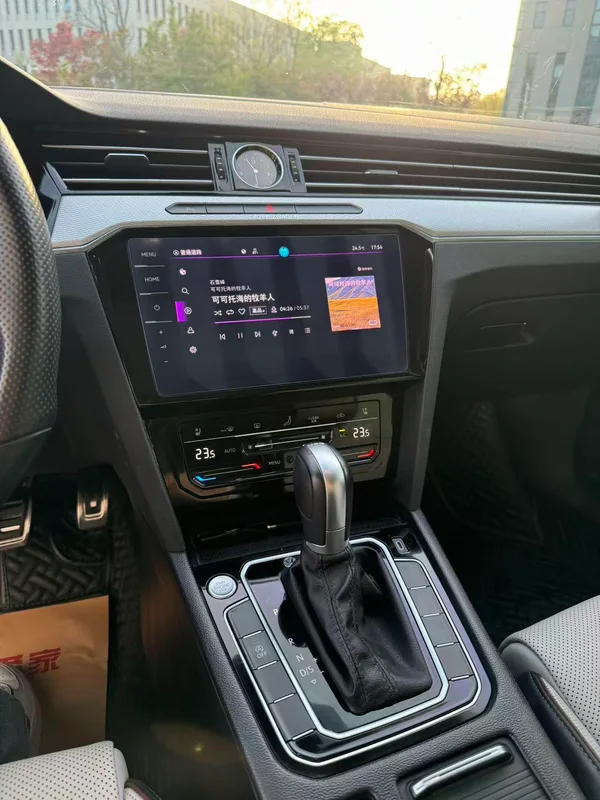 Volkswagen Magotan 2023 200 Ten thousand commemorative edition 330TSI DSG Leading Type interior photo 14 Volkswagen Magotan 2023 200 Ten thousand commemorative edition 330TSI DSG Leading Type interior photo 14