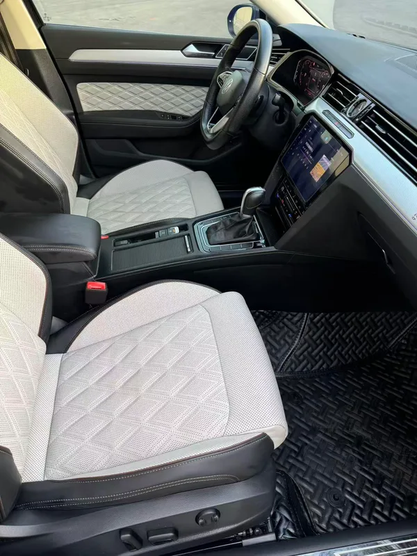 Volkswagen Magotan 2023 200 Ten thousand commemorative edition 330TSI DSG Leading Type interior photo 17 Volkswagen Magotan 2023 200 Ten thousand commemorative edition 330TSI DSG Leading Type interior photo 17