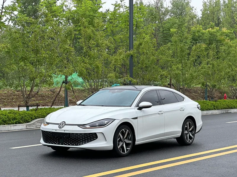 Volkswagen Lamando 2023 Lamando L 280TSI DSG Versión picante exterior foto 1 Volkswagen Lamando 2023 Lamando L 280TSI DSG Versión picante exterior foto 1