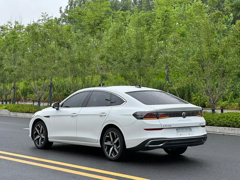 Volkswagen Lamando 2023 Lamando L 280TSI DSG Versión picante exterior foto 4 Volkswagen Lamando 2023 Lamando L 280TSI DSG Versión picante exterior foto 4