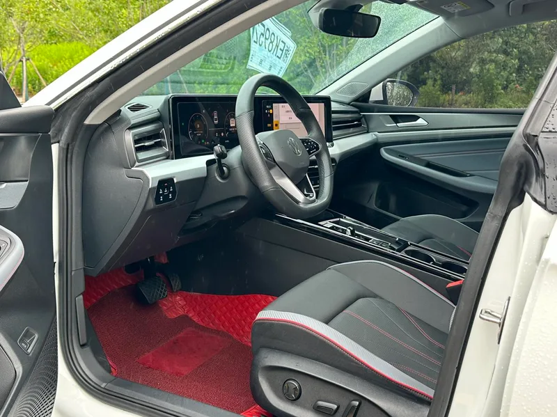 Volkswagen Lamando 2023 Lamando L 280TSI DSG Versión picante interior foto 9 Volkswagen Lamando 2023 Lamando L 280TSI DSG Versión picante interior foto 9