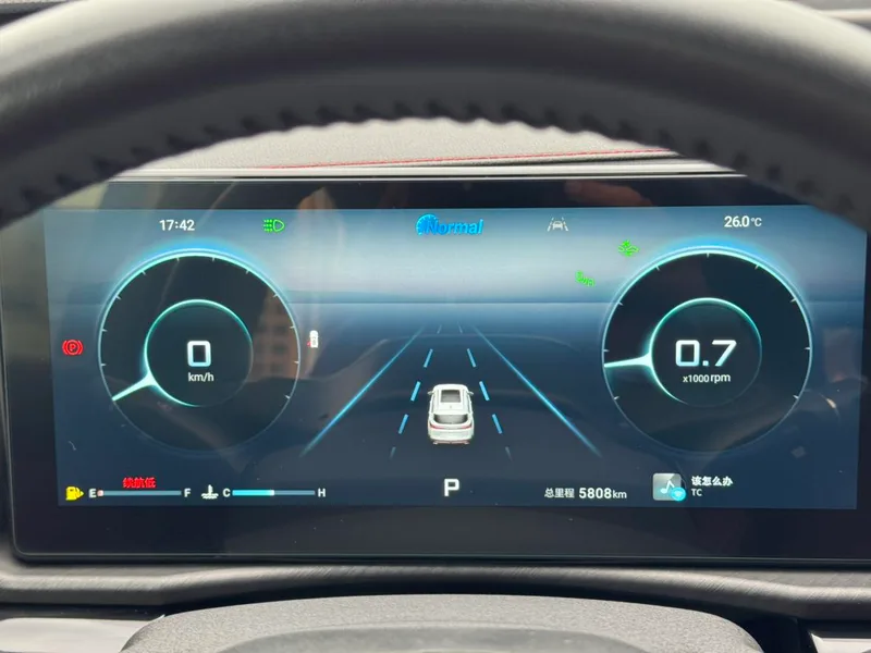 Jetour X70 PLUS 2025 1.5T 7DCT Флагманская версия 7 Кресло экстерьер фото 7 Jetour X70 PLUS 2025 1.5T 7DCT Флагманская версия 7 Кресло экстерьер фото 7