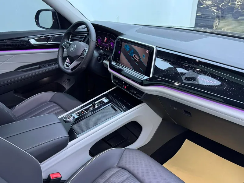 Volkswagen Teramont 2023 380TSI Version de luxe exclusive à quatre roues motrices extérieur photo 7 Volkswagen Teramont 2023 380TSI Version de luxe exclusive à quatre roues motrices extérieur photo 7