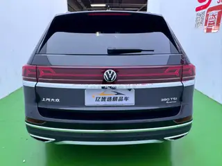 Volkswagen Teramont 2023 380TSI Version de luxe exclusive à quatre roues motrices intérieur photo 15 Volkswagen Teramont 2023 380TSI Version de luxe exclusive à quatre roues motrices intérieur photo 15