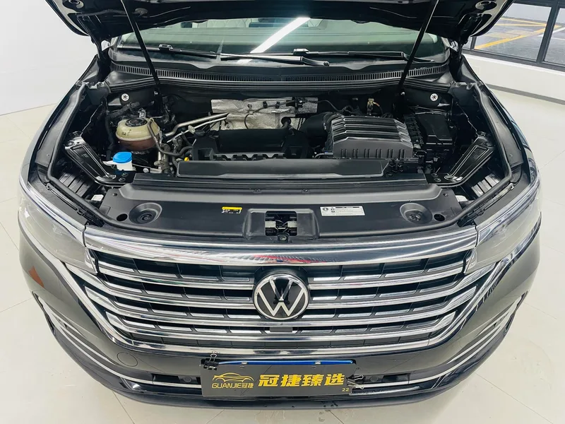 Volkswagen Viloran 2022 380TSI Acabado premium exterior foto 2