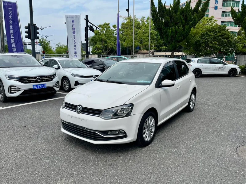 Volkswagen Polo 2014 1.6L Automatic 30 Anniversary Edition exterior photo 1 Volkswagen Polo 2014 1.6L Automatic 30 Anniversary Edition exterior photo 1