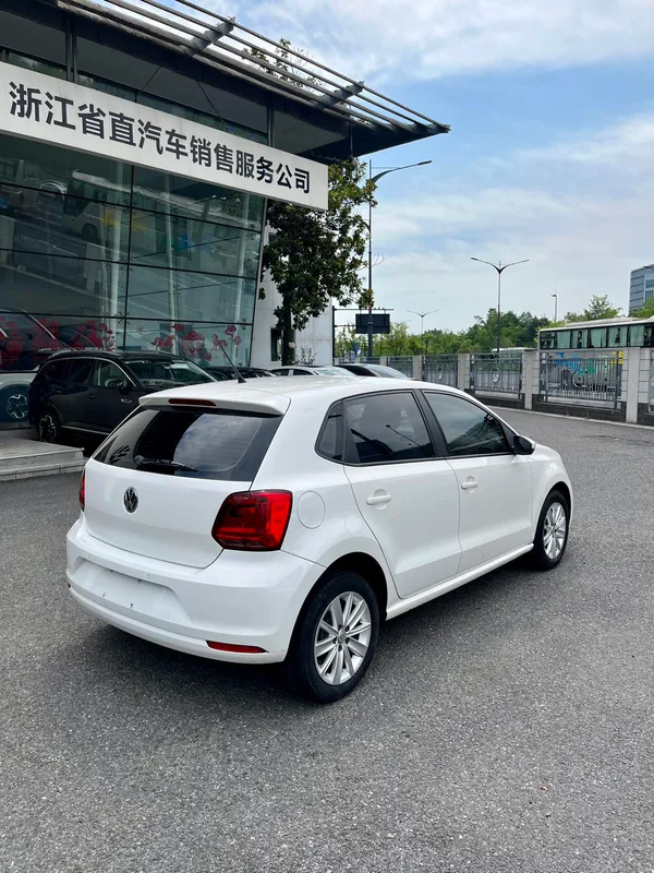 Volkswagen Polo 2014 1.6L Automatic 30 Anniversary Edition exterior photo 5 Volkswagen Polo 2014 1.6L Automatic 30 Anniversary Edition exterior photo 5