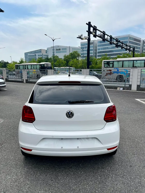 Volkswagen Polo 2014 1.6L Automatic 30 Anniversary Edition exterior photo 6 Volkswagen Polo 2014 1.6L Automatic 30 Anniversary Edition exterior photo 6