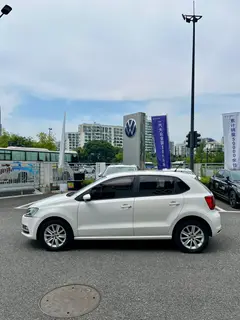 Volkswagen Polo 2014 1.6L Automatic 30 Anniversary Edition exterior photo 8 Volkswagen Polo 2014 1.6L Automatic 30 Anniversary Edition exterior photo 8