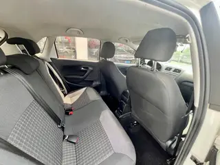 Volkswagen Polo 2014 1.6L Automatic 30 Anniversary Edition interior photo 15 Volkswagen Polo 2014 1.6L Automatic 30 Anniversary Edition interior photo 15