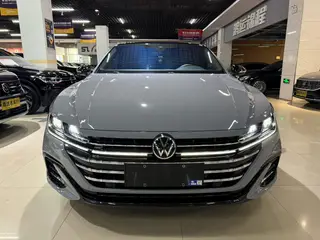 Volkswagen CC 2021 380TSI Versión llamativa exterior foto 2 Volkswagen CC 2021 380TSI Versión llamativa exterior foto 2