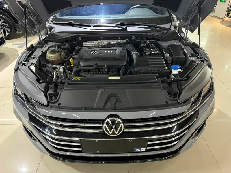 Volkswagen CC 2021 380TSI Versión llamativa interior foto 10 Volkswagen CC 2021 380TSI Versión llamativa interior foto 10