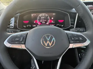 Volkswagen Sagitar 2025 300TSI DSG Version transcendée intérieur photo 11 Volkswagen Sagitar 2025 300TSI DSG Version transcendée intérieur photo 11