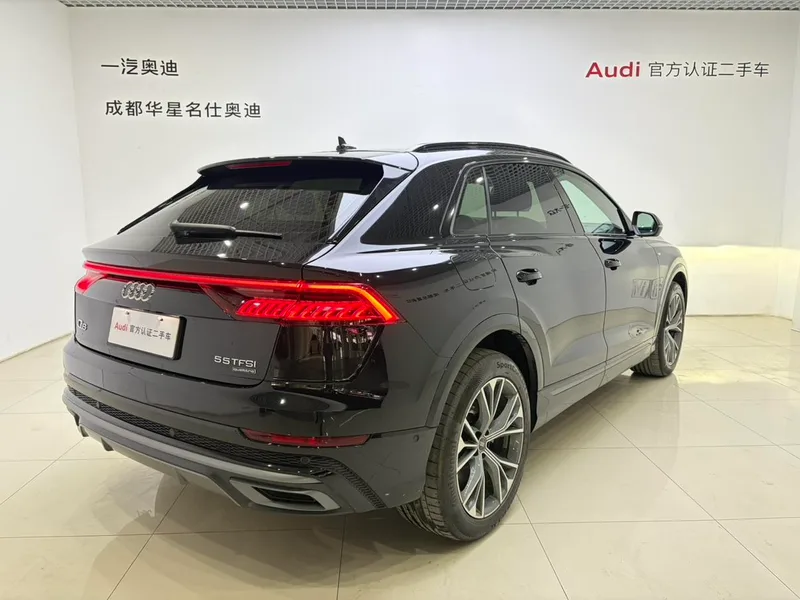 Audi Q8 2023 55 TFSI Deluxe dinámico exterior foto 4 Audi Q8 2023 55 TFSI Deluxe dinámico exterior foto 4