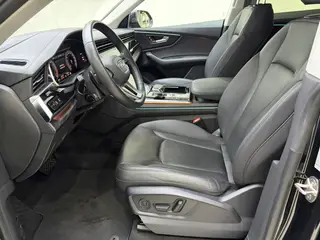Audi Q8 2023 55 TFSI Deluxe dinámico interior foto 14 Audi Q8 2023 55 TFSI Deluxe dinámico interior foto 14