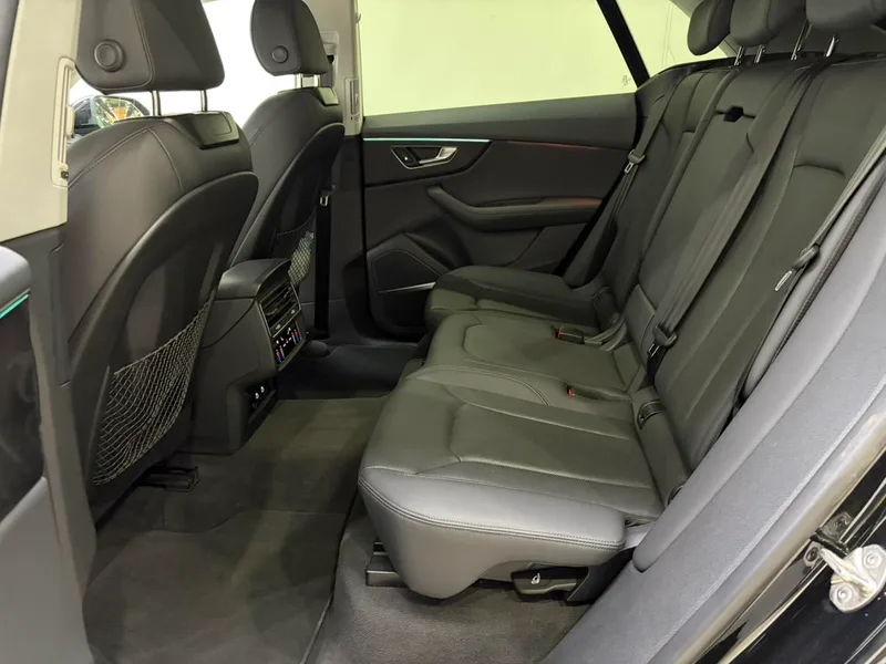 Audi Q8 2023 55 TFSI Deluxe dinámico interior foto 15 Audi Q8 2023 55 TFSI Deluxe dinámico interior foto 15