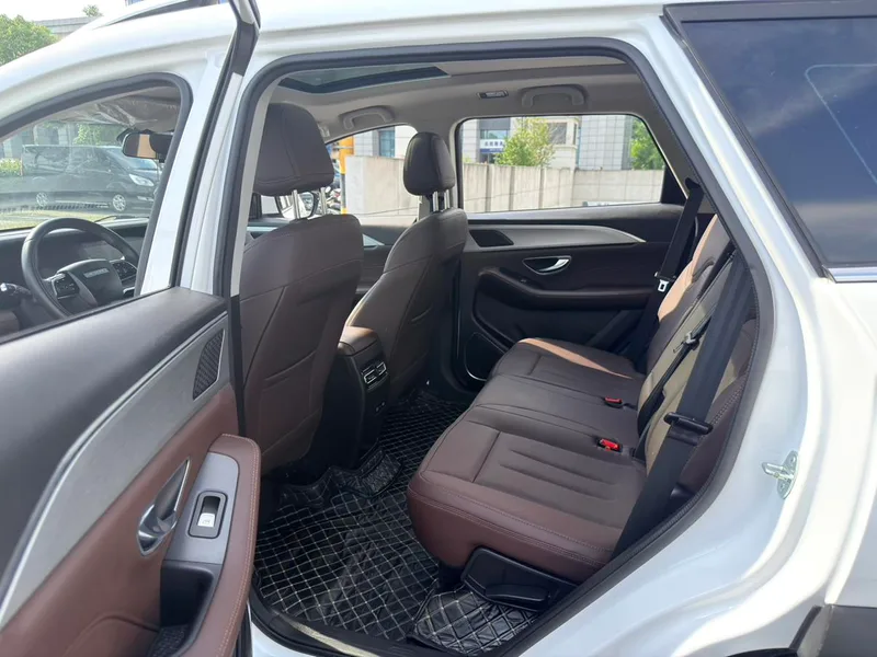 Jetour X90 PLUS 2023 Restyling 1.6TD DCT Villa interior photo 9 Jetour X90 PLUS 2023 Restyling 1.6TD DCT Villa interior photo 9