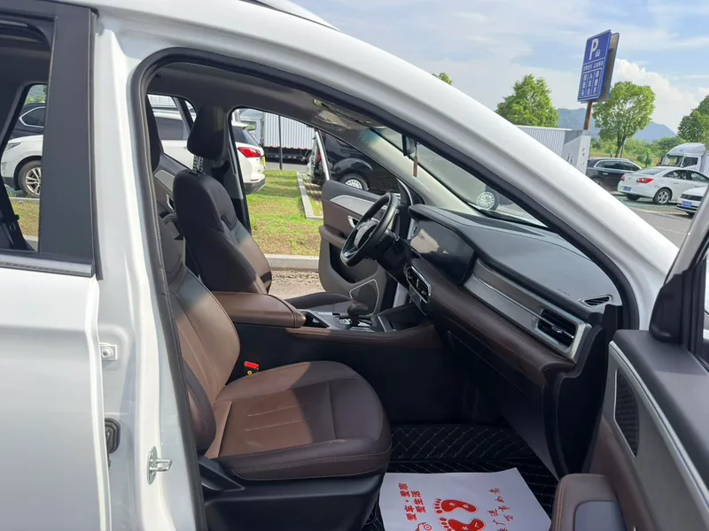 Jetour X90 PLUS 2023 Restyling 1.6TD DCT Villa interior photo 10 Jetour X90 PLUS 2023 Restyling 1.6TD DCT Villa interior photo 10