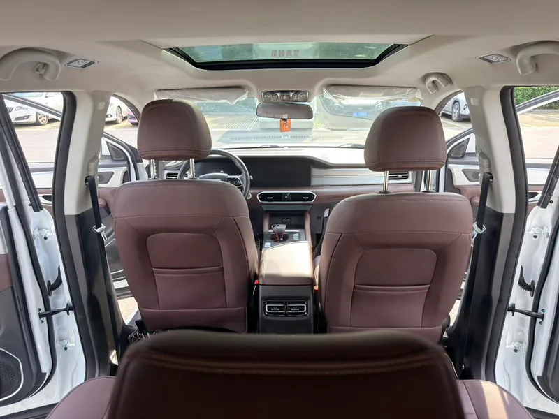 Jetour X90 PLUS 2023 Restyling 1.6TD DCT Villa interior photo 11 Jetour X90 PLUS 2023 Restyling 1.6TD DCT Villa interior photo 11