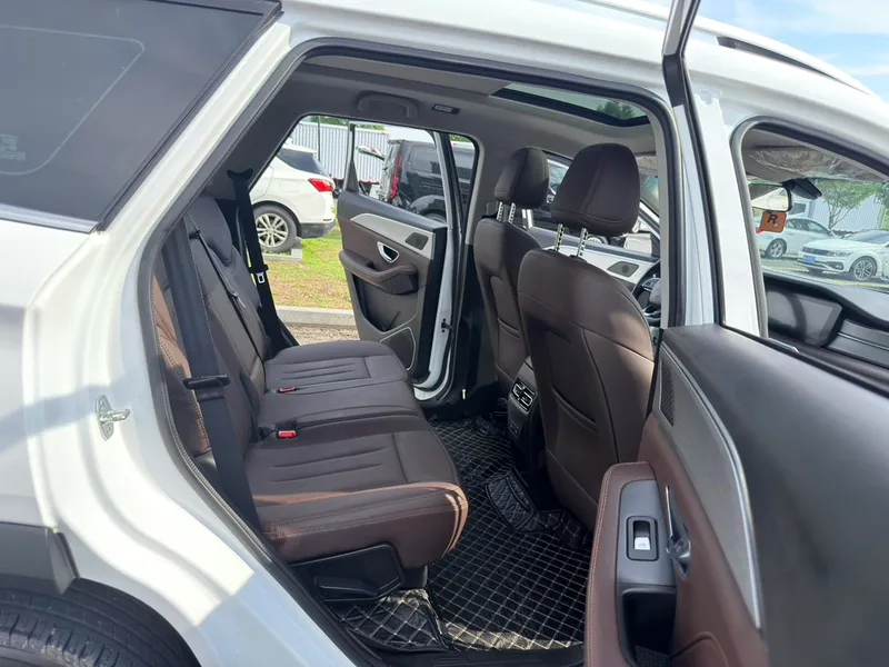 Jetour X90 PLUS 2023 Restyling 1.6TD DCT Villa interior photo 13 Jetour X90 PLUS 2023 Restyling 1.6TD DCT Villa interior photo 13